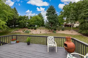 1123 Ridge Bluff Dr, Chaska, MN 55318 - Photo 46