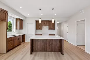 2015 Erie Dr, Northfield, MN 55057 - Photo 12