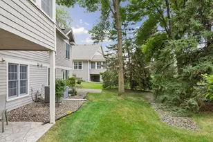 1724 Donegal Dr, Woodbury, MN 55125 - Photo 44