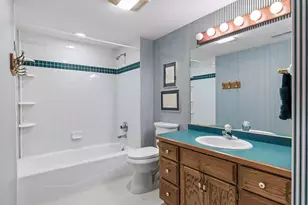 1724 Donegal Dr, Woodbury, MN 55125 - Photo 38