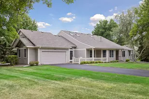 1724 Donegal Dr, Woodbury, MN 55125 - Photo 2