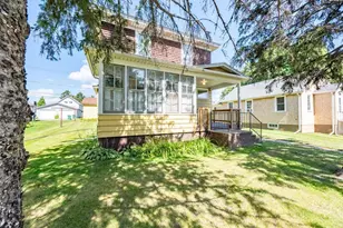 514 W 2nd Ave, Keewatin, MN 55753 - Photo 2