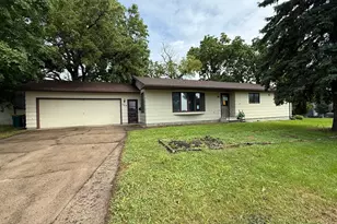 388 E Main St, Alden, MN 56009 - Photo 1