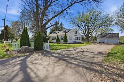 15717 Clayton Avenue E, Rosemount, MN 55068 - Photo 2