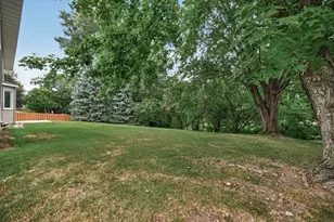 13640 Gardenia Path, Apple Valley, MN 55124 - Photo 32
