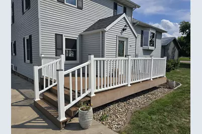 102 County Road 16 S, Comfrey, MN 56019 - Photo 2
