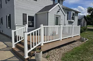 102 County Road 16 S, Comfrey, MN 56019 - Photo 2
