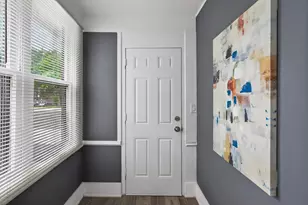 1058 Arcade St, Saint Paul, MN 55106 - Photo 6