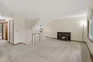 582 Clover Leaf Pkwy NE, Blaine, MN 55434 - Photo 4
