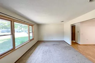 404 S Paffrath Ave, Springfield, MN 56087 - Photo 6