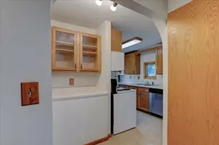 855 Stout Street NE, Menomonie, WI 54751 - Photo 10
