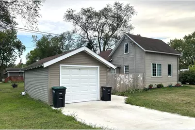 301 6th Street SW, Little Falls, MN 56345 - Photo 2