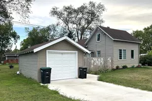 301 6th St SW, Little Falls, MN 56345 - Photo 2