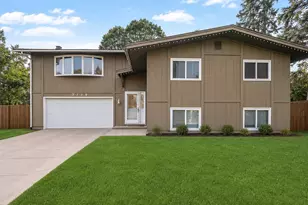 7119 Dallas Rd, Brooklyn Center, MN 55430 - Photo 1