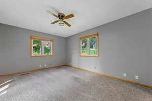 606 N 9th St, Saint Peter, MN 56082 - Photo 8