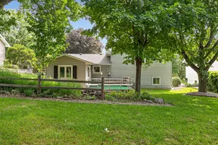 606 N 9th St, Saint Peter, MN 56082 - Photo 26