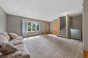 606 N 9th St, Saint Peter, MN 56082 - Photo 4