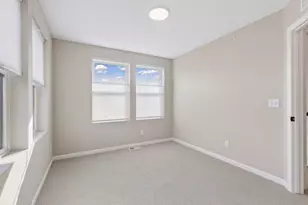 909 Mount Curve Blvd, Saint Paul, MN 55116 - Photo 32