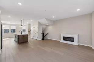 909 Mount Curve Blvd, Saint Paul, MN 55116 - Photo 22