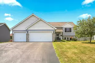 1253 Pheasant Run, New Richmond, WI 54017 - Photo 1