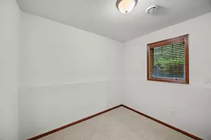 4022 Cedar Grove Ln, Eagan, MN 55122 - Photo 12