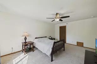 8434 Kimball Dr, Eden Prairie, MN 55347 - Photo 14