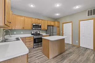 17607 38th Ave N, Plymouth, MN 55446 - Photo 14