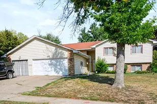 2824 79th Ave N, Brooklyn Park, MN 55444 - Photo 1