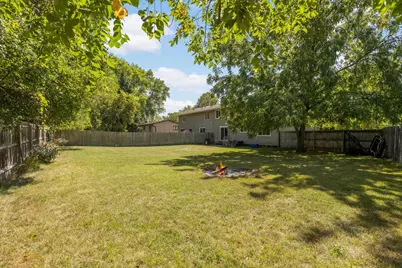 2704 Rolling Oaks Road, Burnsville, MN 55337 - Photo 22