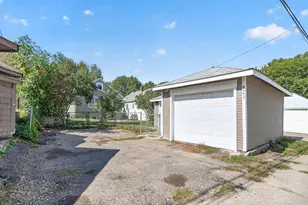 4242 Thomas Ave N, Minneapolis, MN 55412 - Photo 48