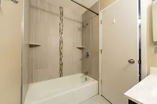 4529 Cedar Lk Rd S, Saint Louis Park, MN 55416 - Photo 4