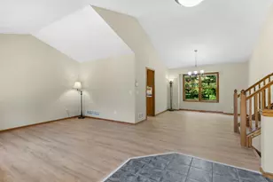 500 Driftwood Rd, New Brighton, MN 55112 - Photo 10