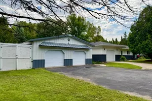 1329 Isleview Rd, Grand Rapids, MN 55744 - Photo 16