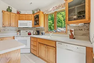 2210 Brookwood Ct, Fergus Falls, MN 56537 - Photo 6