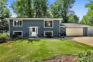 145 7th St NW, Milaca, MN 56353 - Photo 2