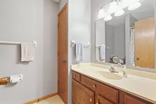 4272 Sun Cliff Rd, Eagan, MN 55122 - Photo 16