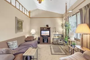 4272 Sun Cliff Rd, Eagan, MN 55122 - Photo 4