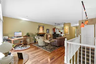 8442 Burlwood Dr, Chanhassen, MN 55317 - Photo 4