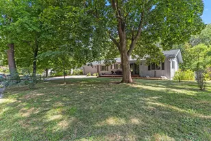 3810 Bassett Creek Dr, Golden Valley, MN 55422 - Photo 32