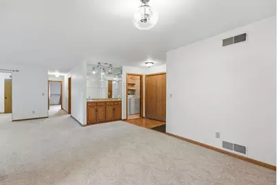 2070 Stockinger Drive, Saint Cloud, MN 56303 - Photo 12