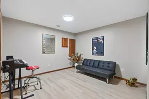 10548 Noble Cir N, Brooklyn Park, MN 55443 - Photo 42