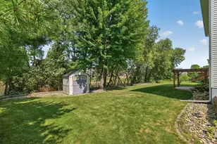 10548 Noble Cir N, Brooklyn Park, MN 55443 - Photo 44