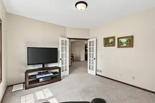 10548 Noble Cir N, Brooklyn Park, MN 55443 - Photo 14