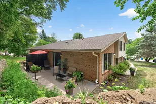 4501 Redwood Cir, Minnetonka, MN 55345 - Photo 34