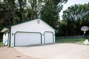 930 County Rd C E, Maplewood, MN 55109 - Photo 6