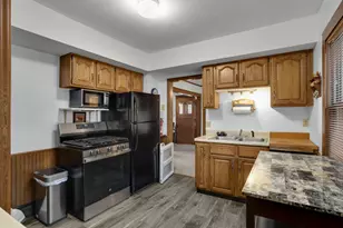 161 King St W, Saint Paul, MN 55107 - Photo 6