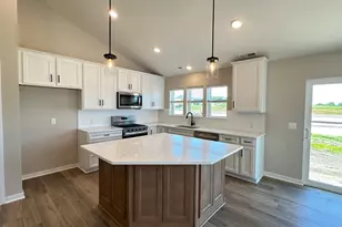 1664 Lund Wy, Shakopee, MN 55379 - Photo 8