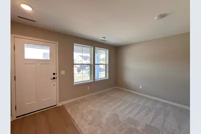 1649 Lund Way, Shakopee, MN 55379 - Photo 8