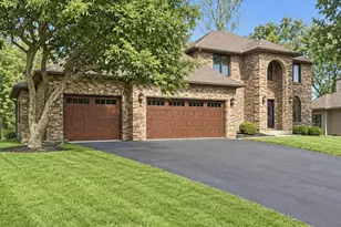 11825 177th St W, Lakeville, MN 55044 - Photo 2