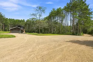 1131 Broken Arrow Rd, Hudson, WI 54016 - Photo 24